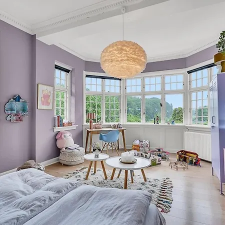 Large Pool Close To Forest *