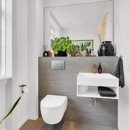 Large Pool Close To Forest Villa Risskov