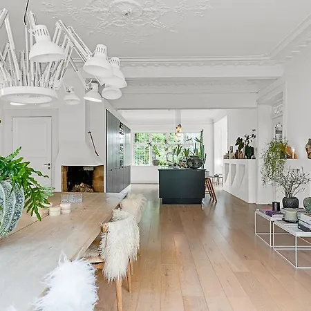 Large Pool Close To Forest *