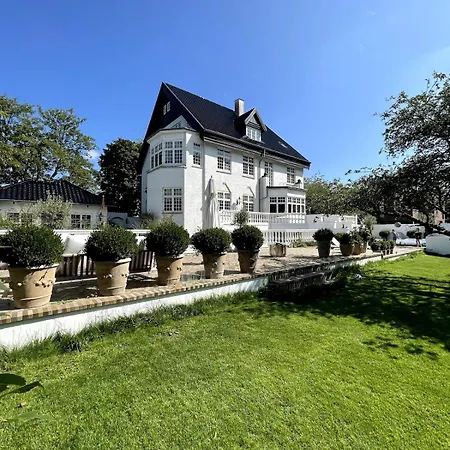 Villa Large Pool Close To Forest