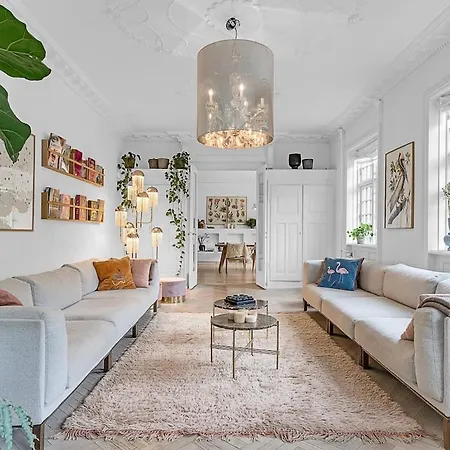 Large Pool Close To Forest Villa Risskov